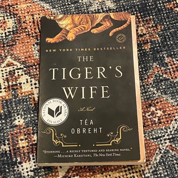 The Tigers Wife Book - Picture 3 of 8